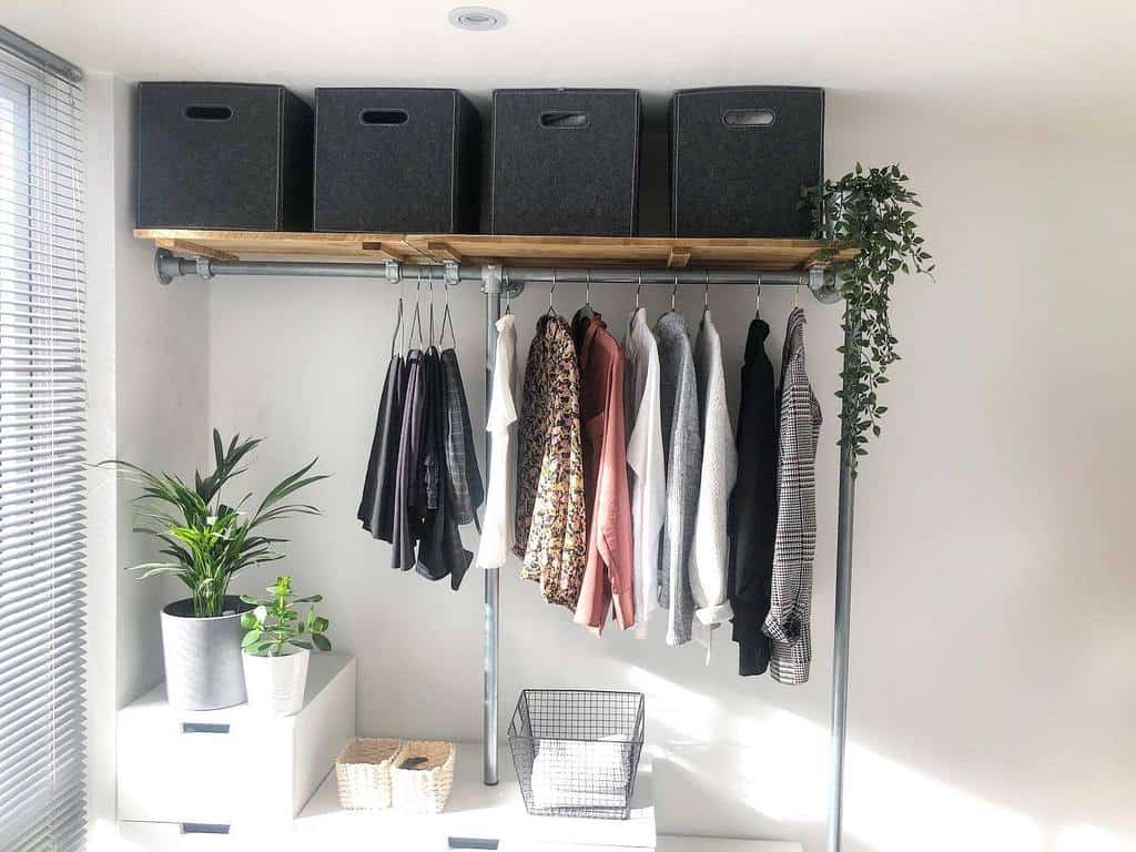Tension rod closet organizer