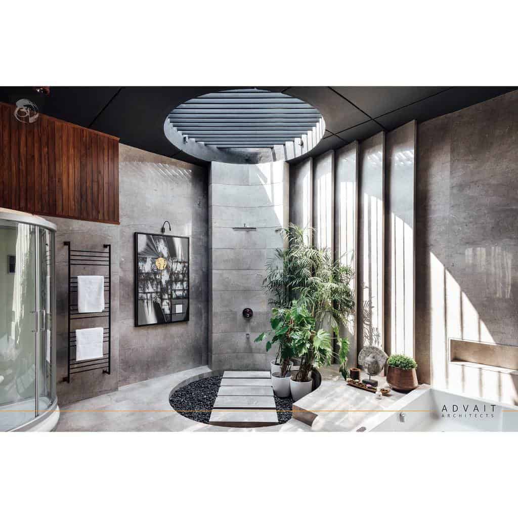 Open concept doorless walk in shower