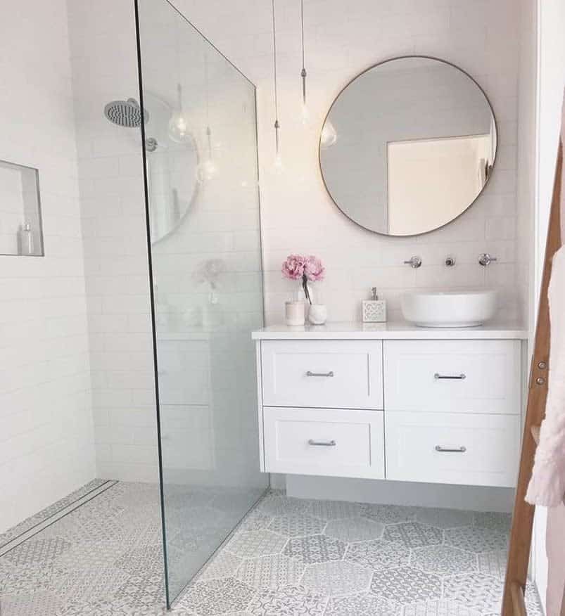 White doorless walk in shower ideas