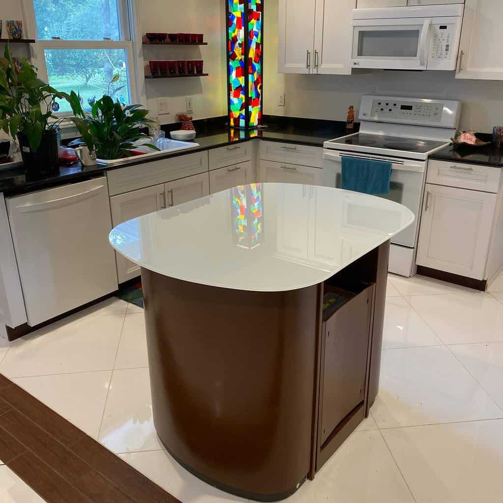 Quartz kitchen countertop