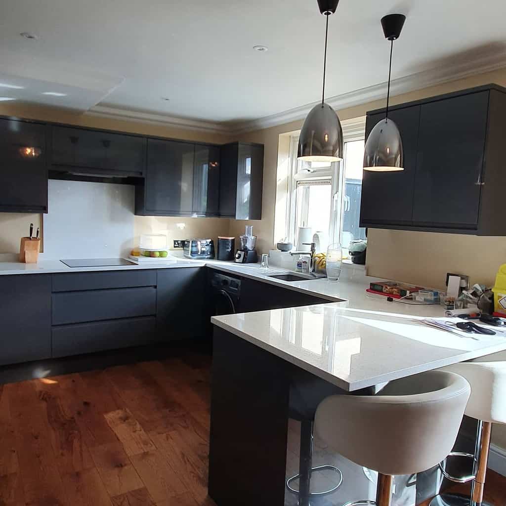 Quartz kitchen countertop