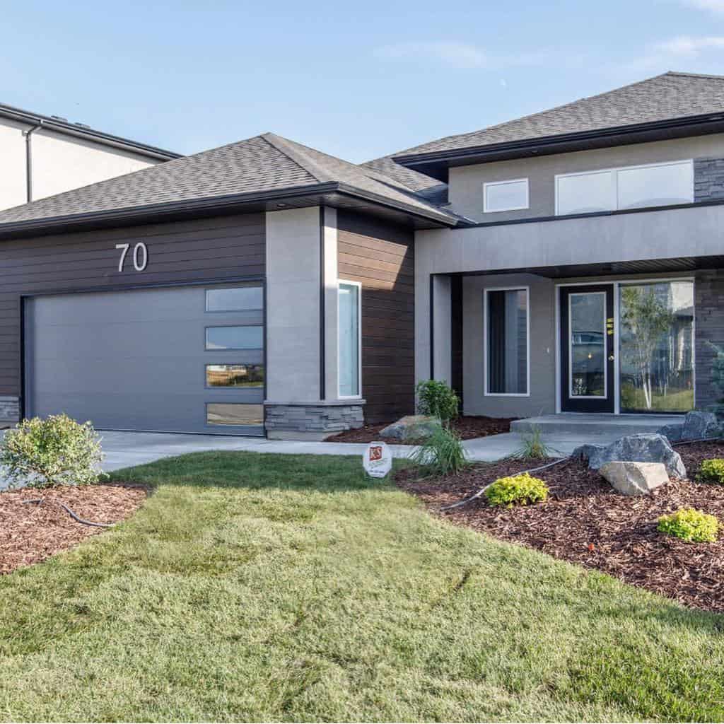 Modern House Number Ideas -ginoshomes