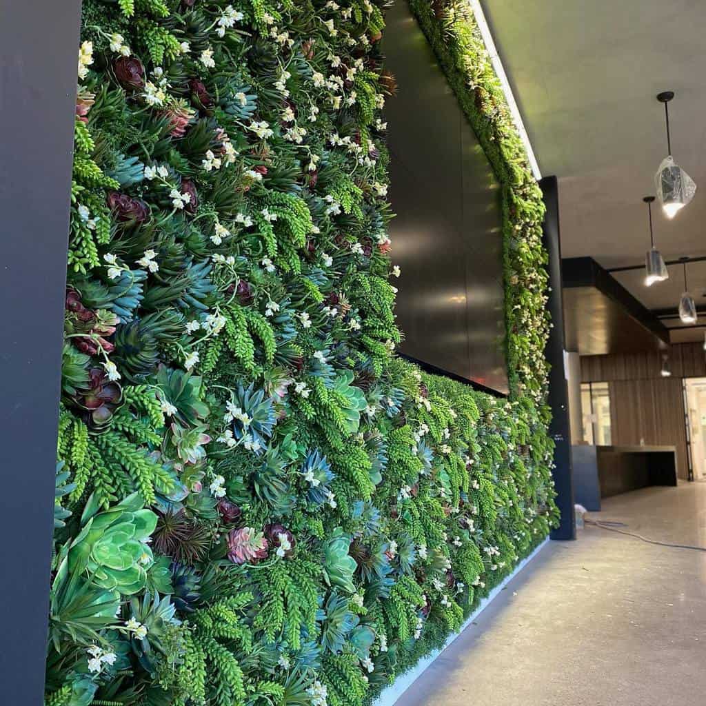 Wall succulent garden ideas