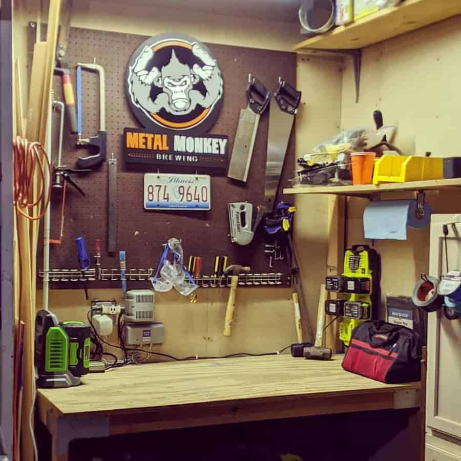 Workbench for garage