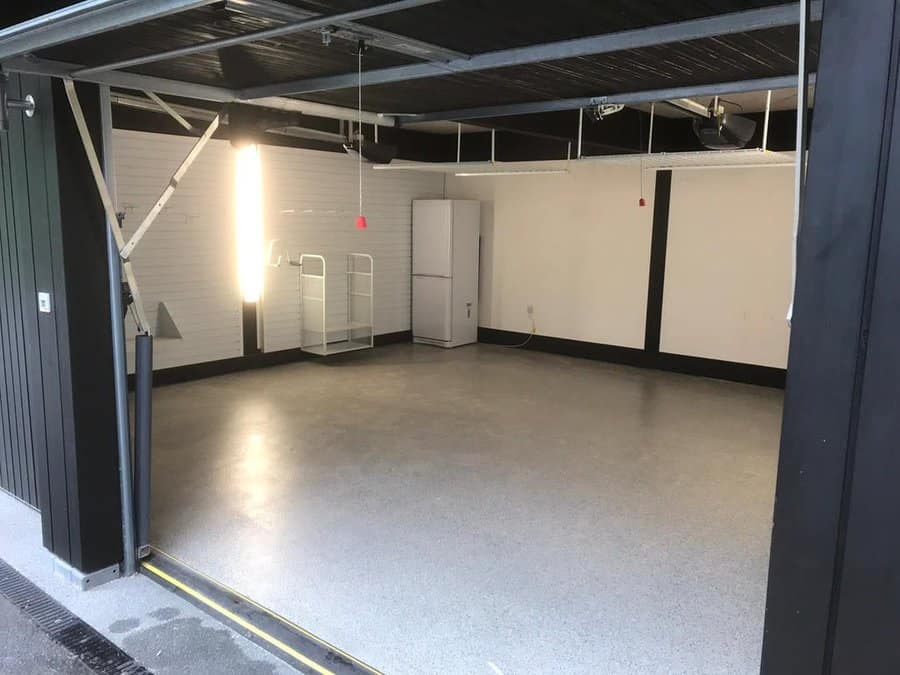 Black garage ceiling