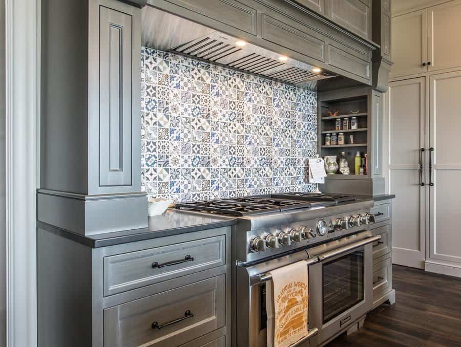 Patterned tile kitchen backsplash