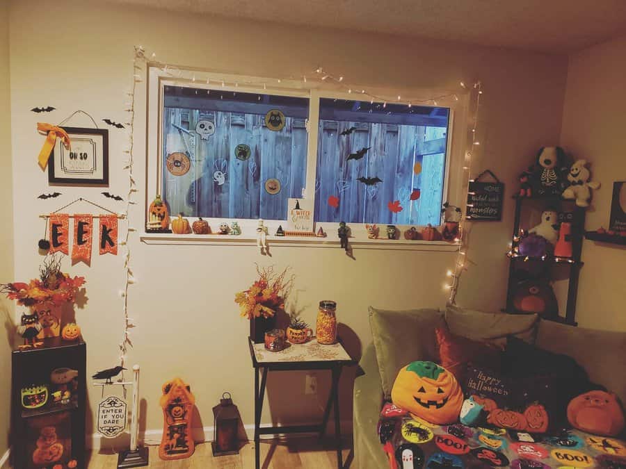 Room Halloween decor ideas