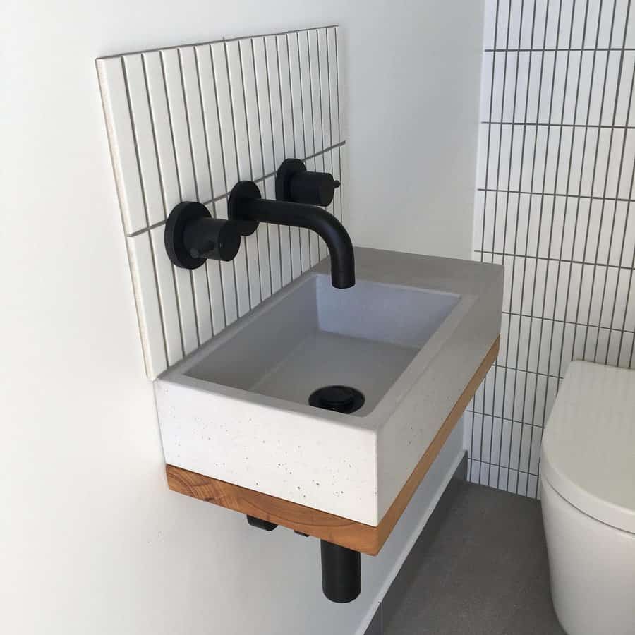 Beveled tile backsplash