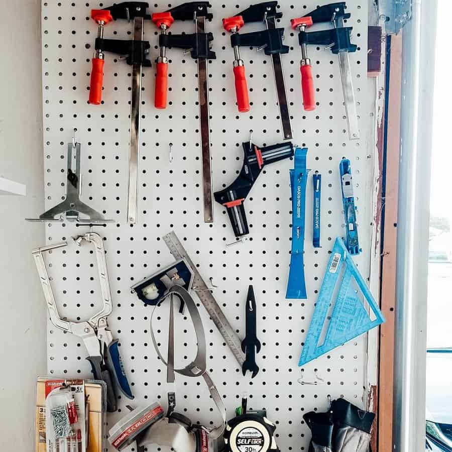 Small peg board