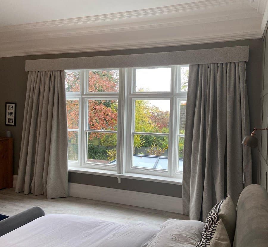 Victorian style window trim