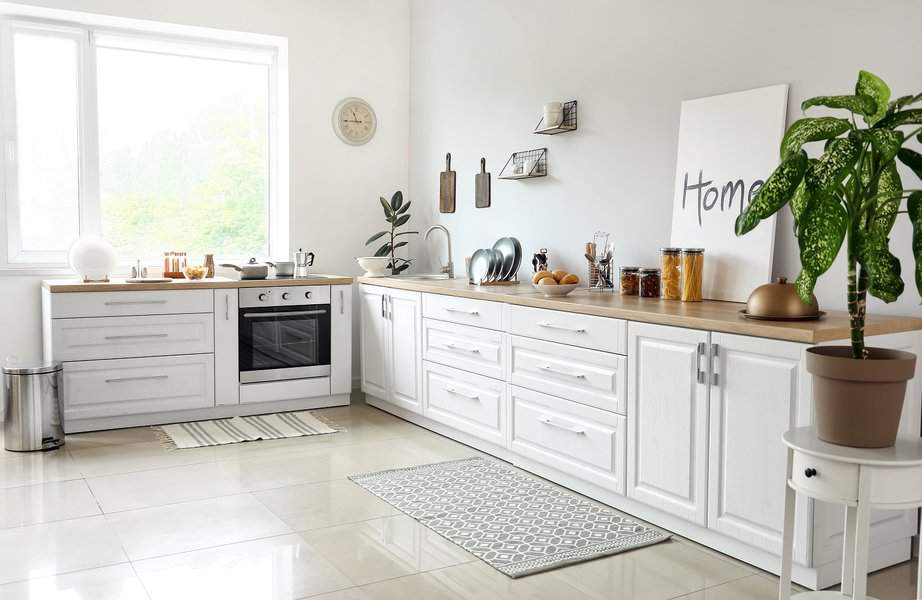 Vintage style white kitchen cabinets