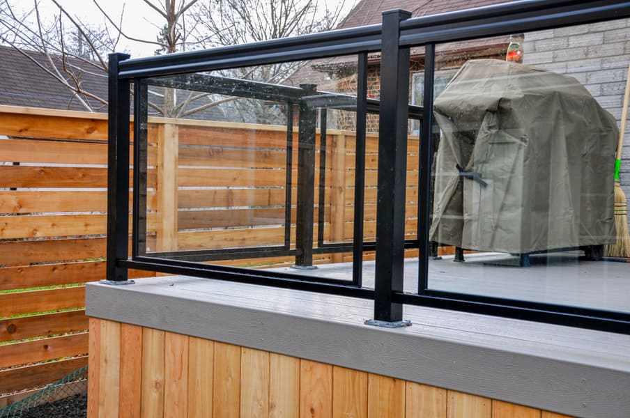 Glass deck railing