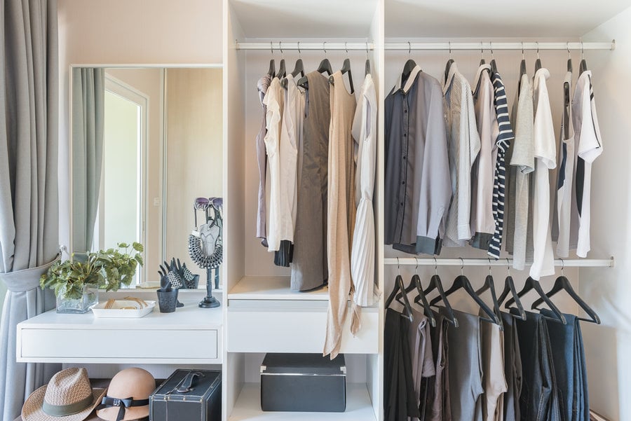 Double hang closet